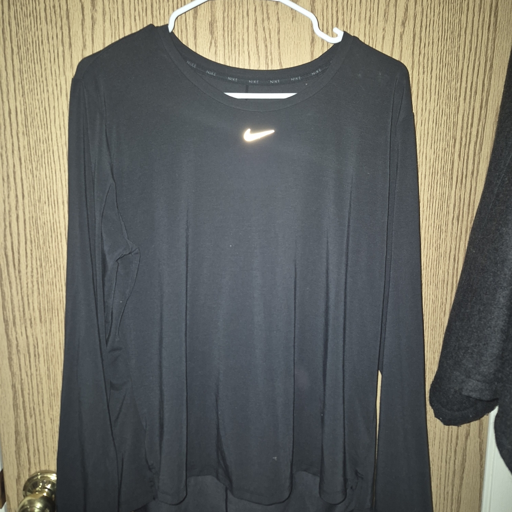 Nike Women's Black Long-Sleeve Performance Top